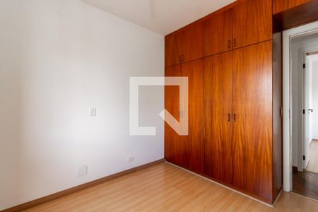 Suíte de apartamento para alugar com 2 quartos, 72m² em Moema, São Paulo