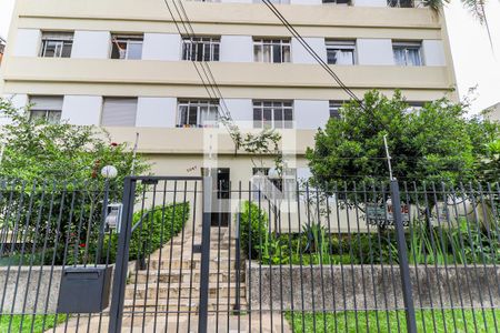 Apartamento à venda com 96m², 3 quartos e 1 vaga Apartamento à venda com 96m², 3 quartos e 1 vagaFachada