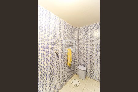 Apartamento à venda com 96m², 3 quartos e 1 vaga Apartamento à venda com 96m², 3 quartos e 1 vagaBanheiro