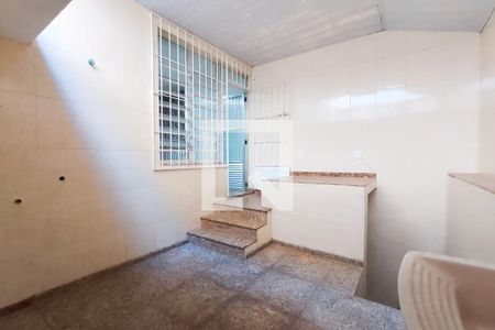 Apartamento para alugar com 160m², 3 quartos e 1 vagaÁrea de Serviço