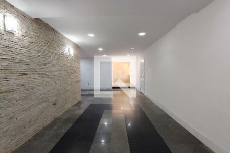 Sala de apartamento para alugar com 3 quartos, 160m² em Praia da Bandeira, Rio de Janeiro