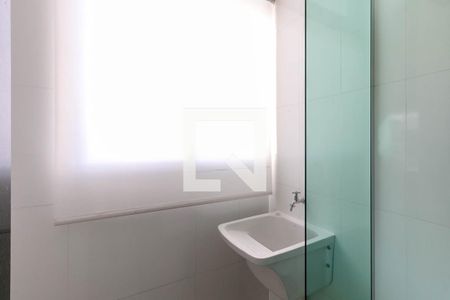 Apartamento para alugar com 80m², 2 quartos e 1 vaga Apartamento para alugar com 80m², 2 quartos e 1 vagaCozinha e Área de Serviço