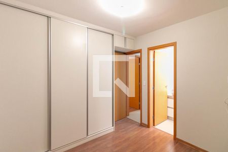 Apartamento para alugar com 80m², 2 quartos e 1 vaga Apartamento para alugar com 80m², 2 quartos e 1 vagaQuarto Suíte