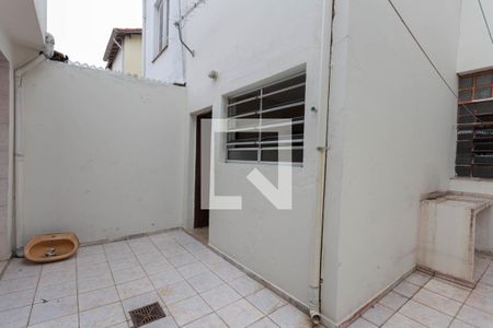 Casa à venda com 130m², 3 quartos e 2 vagas Casa à venda com 130m², 3 quartos e 2 vagasQuintal