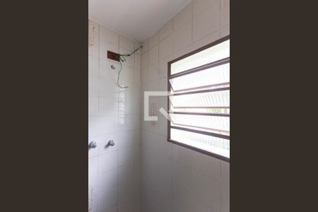 Casa à venda com 130m², 3 quartos e 2 vagas Casa à venda com 130m², 3 quartos e 2 vagasBanheiro