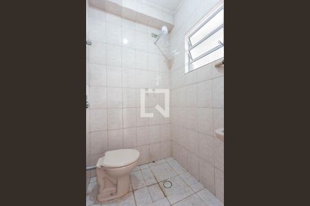 Casa à venda com 130m², 3 quartos e 2 vagas Casa à venda com 130m², 3 quartos e 2 vagasBanheiro de Serviços