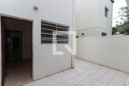 Casa à venda com 130m², 3 quartos e 2 vagas Casa à venda com 130m², 3 quartos e 2 vagasQuintal