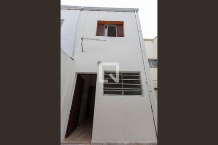 Casa à venda com 130m², 3 quartos e 2 vagas Casa à venda com 130m², 3 quartos e 2 vagasQuintal