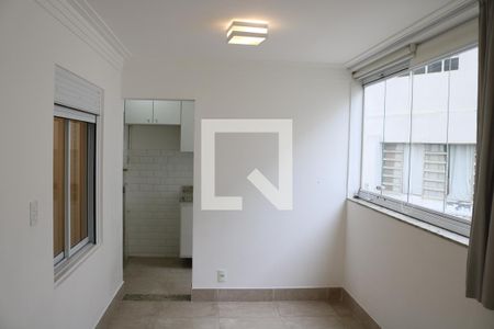 Sala de apartamento à venda com 2 quartos, 82m² em Vila Ipojuca, São Paulo