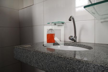 Casa de condomínio à venda com 90m², 3 quartos e sem vagaBanheiro da Suíte 1