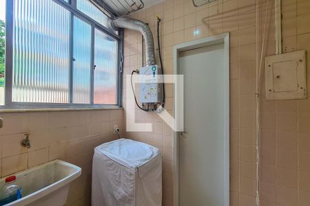 Apartamento à venda com 96m², 2 quartos e 1 vagaÁrea de Serviço