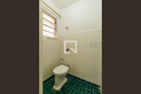 Apartamento para alugar com 135m², 3 quartos e 1 vaga Apartamento para alugar com 135m², 3 quartos e 1 vagaBanheiro de Serviço
