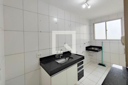 Cozinha e Área de Serviço de apartamento à venda com 2 quartos, 47m² em Jardim Márcia, Campinas