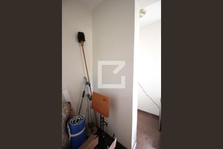 Casa à venda com 285m², 4 quartos e 4 vagasSala 2