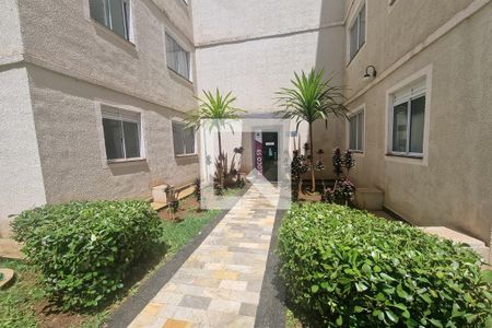Apartamento para alugar com 45m², 2 quartos e 1 vaga Apartamento para alugar com 45m², 2 quartos e 1 vagaEntrada do Bloco