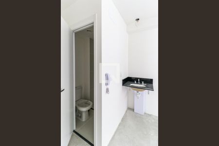 Banheiro de kitnet/studio para alugar com 0 quarto, 19m² em Jardim das Acacias, São Paulo