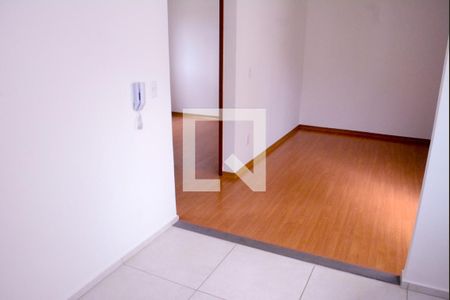 Apartamento para alugar com 45m², 2 quartos e 2 vagasCozinha com área de serviço