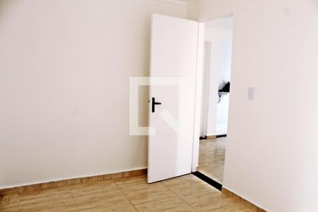 Quarto 1 de apartamento para alugar com 3 quartos, 50m² em Jardim Dayse, Ferraz de Vasconcelos