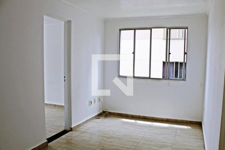 Sala de apartamento para alugar com 3 quartos, 50m² em Jardim Dayse, Ferraz de Vasconcelos