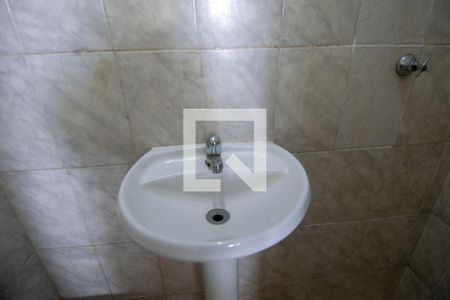 Banheiro de kitnet/studio para alugar com 1 quarto, 16m² em Copacabana, Rio de Janeiro