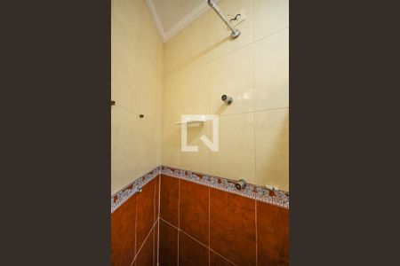 Banheiro de casa para alugar com 1 quarto, 84m² em Jardim Maria Duarte, São Paulo