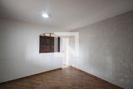 Quarto de casa para alugar com 1 quarto, 84m² em Jardim Maria Duarte, São Paulo