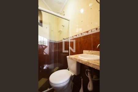 Banheiro de casa para alugar com 1 quarto, 84m² em Jardim Maria Duarte, São Paulo