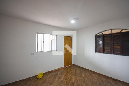 Quarto de casa para alugar com 1 quarto, 84m² em Jardim Maria Duarte, São Paulo