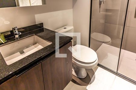 Banheiro de kitnet/studio à venda com 1 quarto, 30m² em República, São Paulo