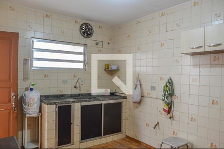 Casa à venda com 125m², 2 quartos e 2 vagas Casa à venda com 125m², 2 quartos e 2 vagasCozinha