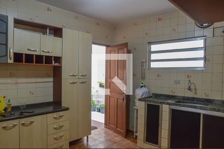 Casa à venda com 125m², 2 quartos e 2 vagas Casa à venda com 125m², 2 quartos e 2 vagasCozinha