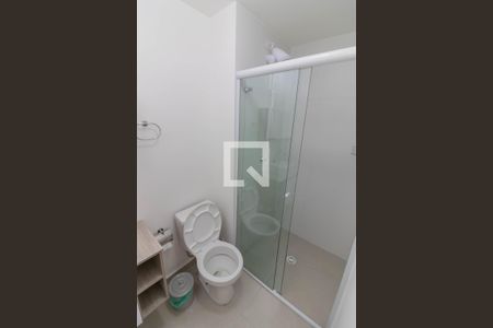 Banheiro de kitnet/studio para alugar com 1 quarto, 28m² em Vila Butantã, São Paulo