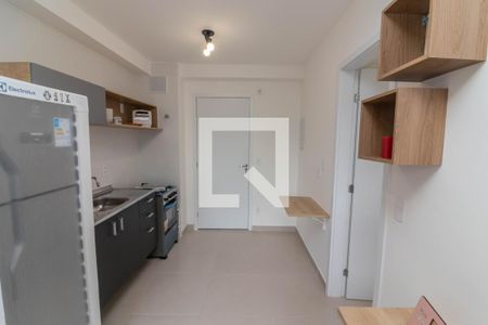 Sala / Cozinha de kitnet/studio para alugar com 1 quarto, 28m² em Vila Butantã, São Paulo