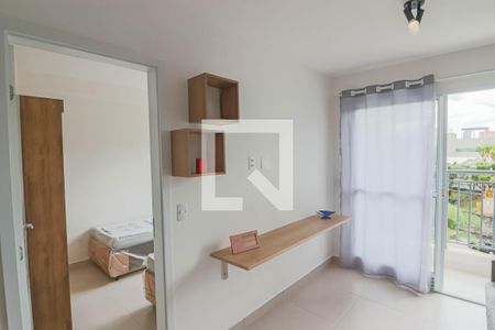 Sala / Cozinha de kitnet/studio para alugar com 1 quarto, 28m² em Vila Butantã, São Paulo