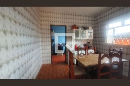 Casa à venda com 8 quartos, 360m² em Califórnia, Belo Horizonte