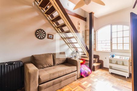 Casa à venda com 350m², 5 quartos e 4 vagas Casa à venda com 350m², 5 quartos e 4 vagasDormitório 2