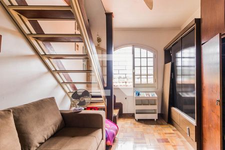 Casa à venda com 350m², 5 quartos e 4 vagas Casa à venda com 350m², 5 quartos e 4 vagasDormitório 2