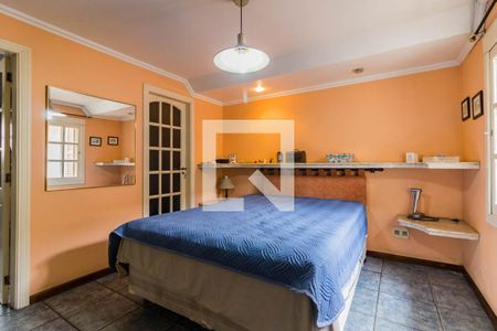 Casa à venda com 350m², 5 quartos e 4 vagas Casa à venda com 350m², 5 quartos e 4 vagasDormitório