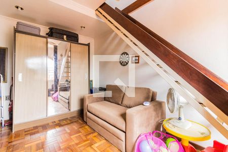 Casa à venda com 350m², 5 quartos e 4 vagas Casa à venda com 350m², 5 quartos e 4 vagasDormitório 2