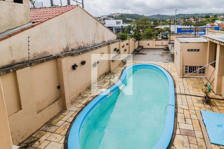 Casa à venda com 350m², 5 quartos e 4 vagas Casa à venda com 350m², 5 quartos e 4 vagasPiscina
