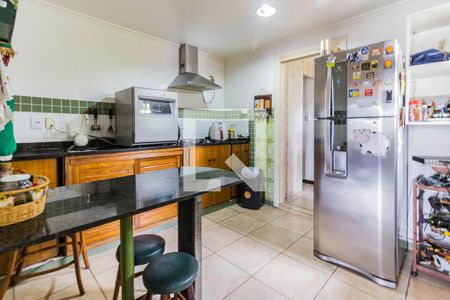 Casa à venda com 350m², 5 quartos e 4 vagas Casa à venda com 350m², 5 quartos e 4 vagasv