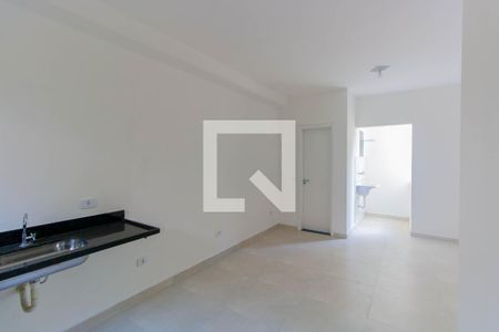 Quarto/Sala/Cozinha de kitnet/studio para alugar com 1 quarto, 30m² em Vila Divina Pastora, São Paulo