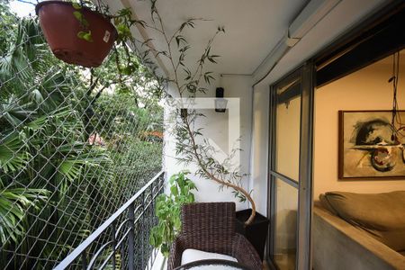Apartamento à venda com 85m², 2 quartos e 1 vagaVaranda
