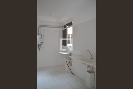 Apartamento para alugar com 42m², 2 quartos e 1 vaga Apartamento para alugar com 42m², 2 quartos e 1 vagaCozinha e Área de Serviço