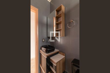 Banheiro de apartamento para alugar com 1 quarto, 51m² em Partenon, Porto Alegre