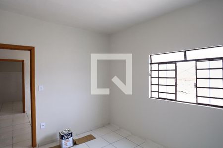 Quarto de casa para alugar com 2 quartos, 70m² em Aparecida, Belo Horizonte