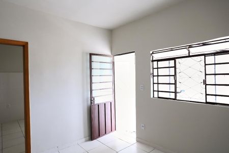 Sala de casa para alugar com 2 quartos, 70m² em Aparecida, Belo Horizonte