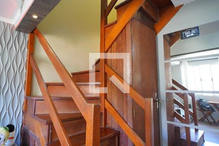 Sala acesso 2 andar de casa de condomínio à venda com 3 quartos, 90m² em Sarandi, Porto Alegre