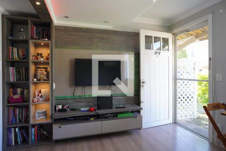 Sala de casa de condomínio à venda com 3 quartos, 90m² em Sarandi, Porto Alegre