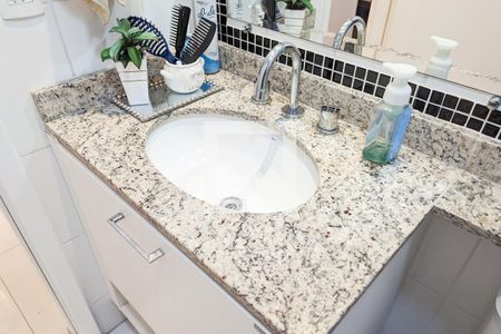 Apartamento à venda com 102m², 3 quartos e 2 vagasBanheiro